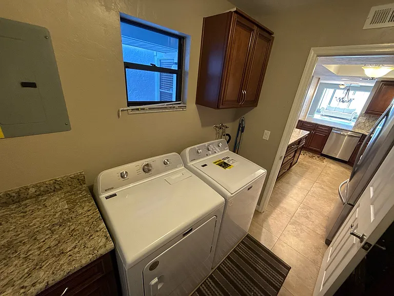 790 E Gilchrist Ct #2B — Photo 12