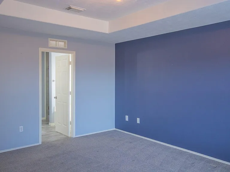 2814 Morton Cove Ln — Photo 16