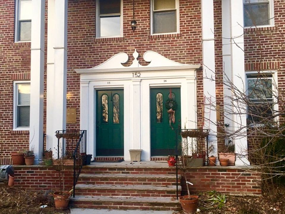 1st image of 152 Bard Ave