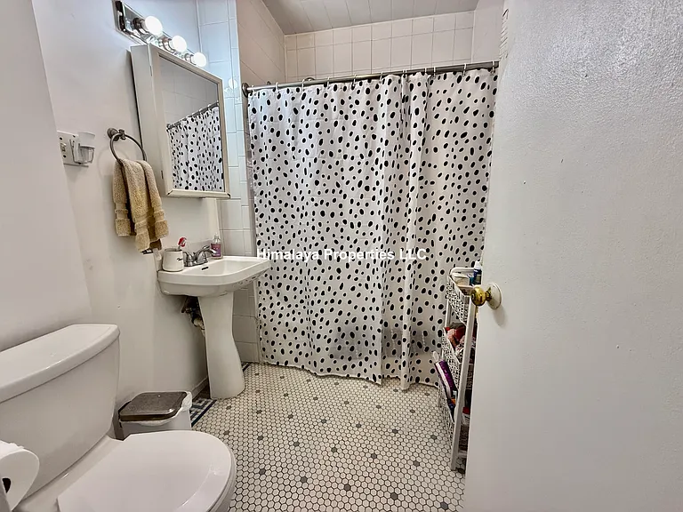 452 Park Dr #6 — Photo 7
