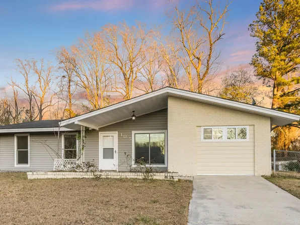 105 Timber Lane, Jacksonville, NC 28540