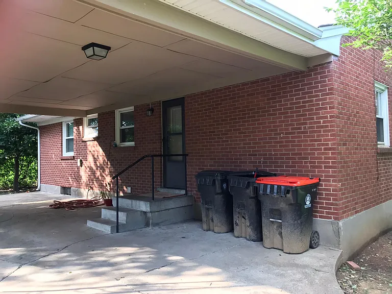 3806 Klondike Ln — Photo 2