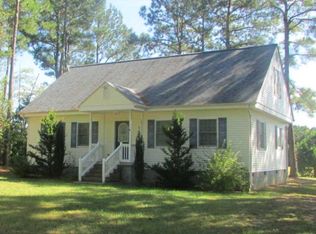 15132 Fooks Ln, Painter, VA 23420