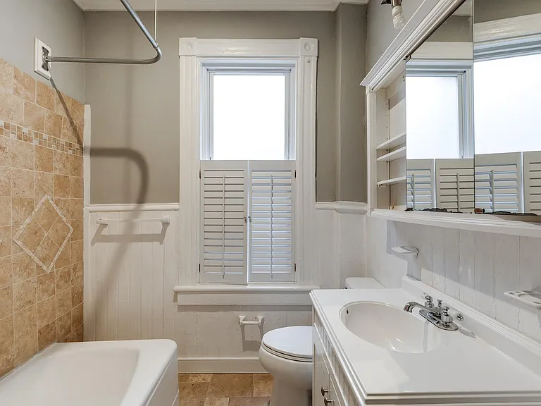 6 S Mulberry St — Photo 19