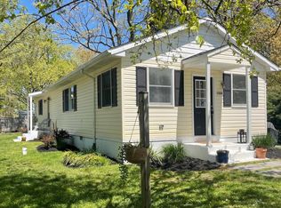 1500 Calloway Dr, Shady Side, MD 20764