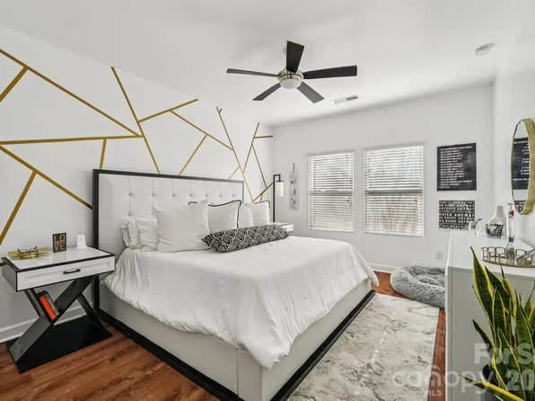 5717 Eleanor Rigby Rd, Charlotte, NC 28278