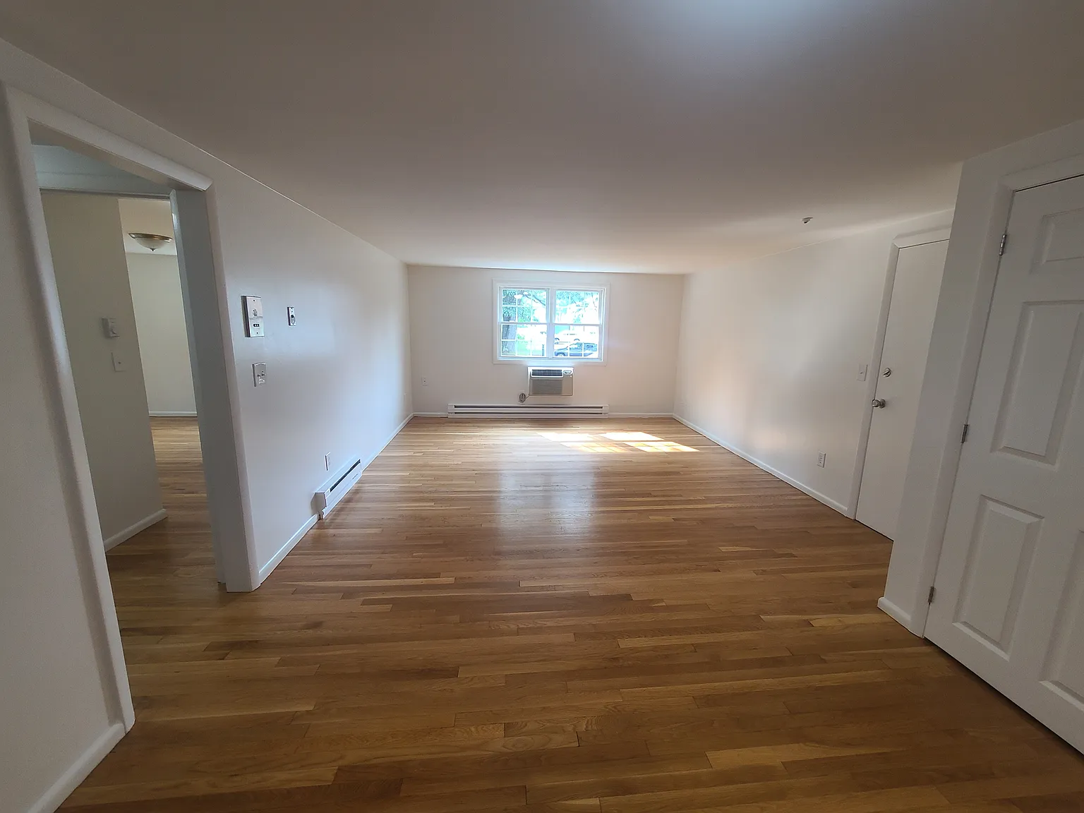 2 bed, 800 sqft, $2,275 — Photo 4