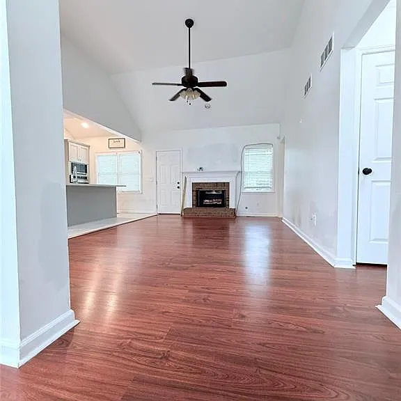 154 Camden Woods Dr — Photo 15