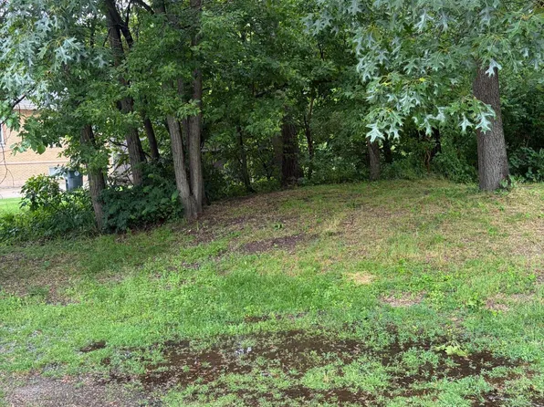 3845 Gill St, Hobart, IN 46342