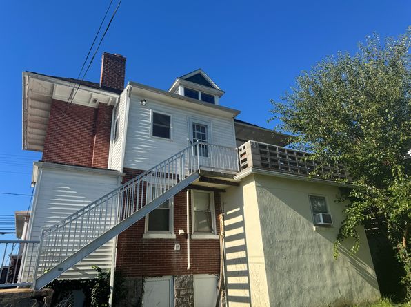 1207 E King St FL 2