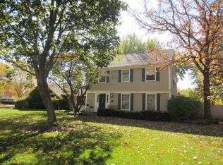 1214 Pine St, Batavia, IL 60510