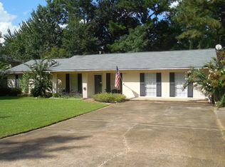 1204 Walnut Grove Rd, Kosciusko, MS 39090