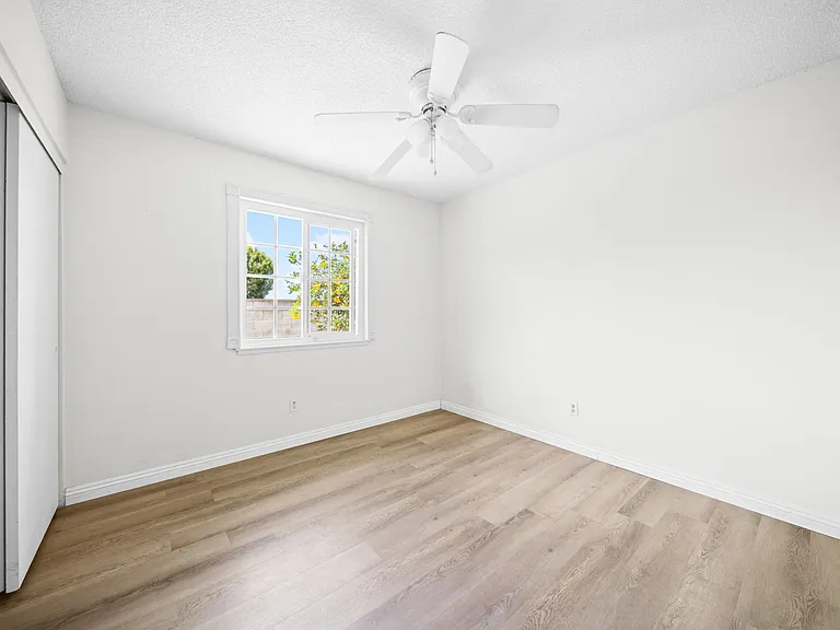 7608 Hyssop Dr — Photo 20