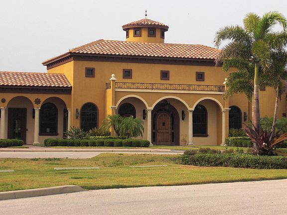 3rd image of 755 Ventura Dr