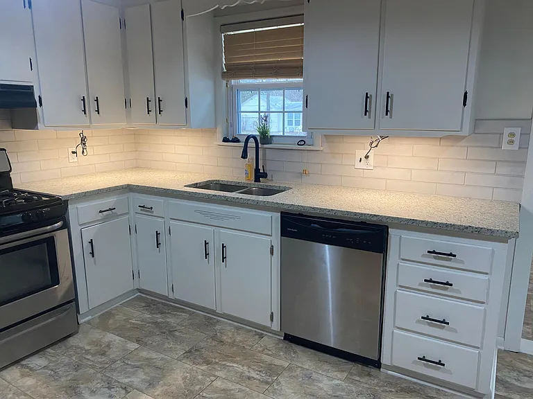 5519 S Madison Ave — Photo 11