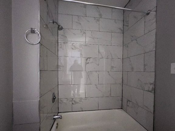 5th image of 3658 S Indiana Ave #2