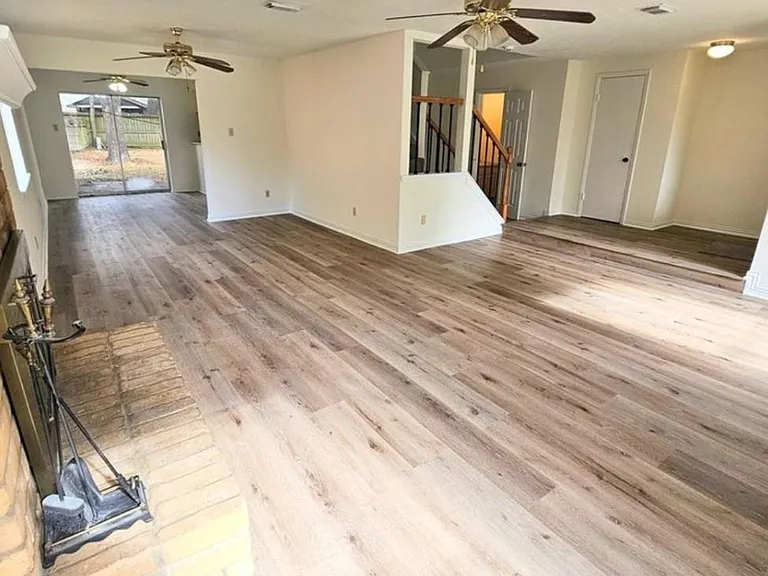 24022 Spring Briar Ln — Photo 2