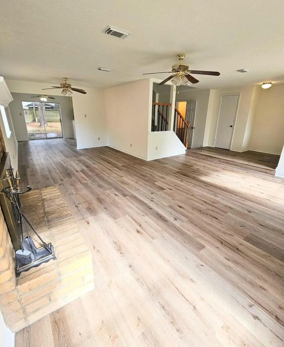 Building Photo - 24022 Spring Briar Ln