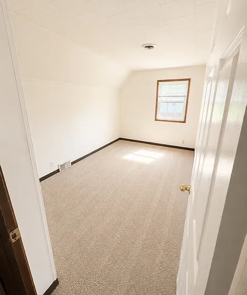 2915 N Weil St #1-B — Photo 1