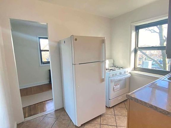 4th image of 62-15 Woodhaven Blvd #1