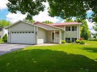13755 Yosemite Ave S, Savage, MN 55378