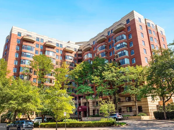 2400 Clarendon Blvd APT 808, Arlington, VA 22201