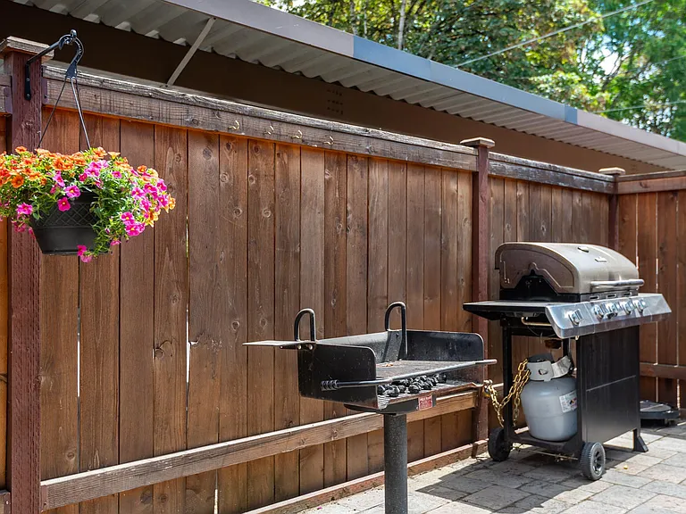 Broadway Center | BBQ Area