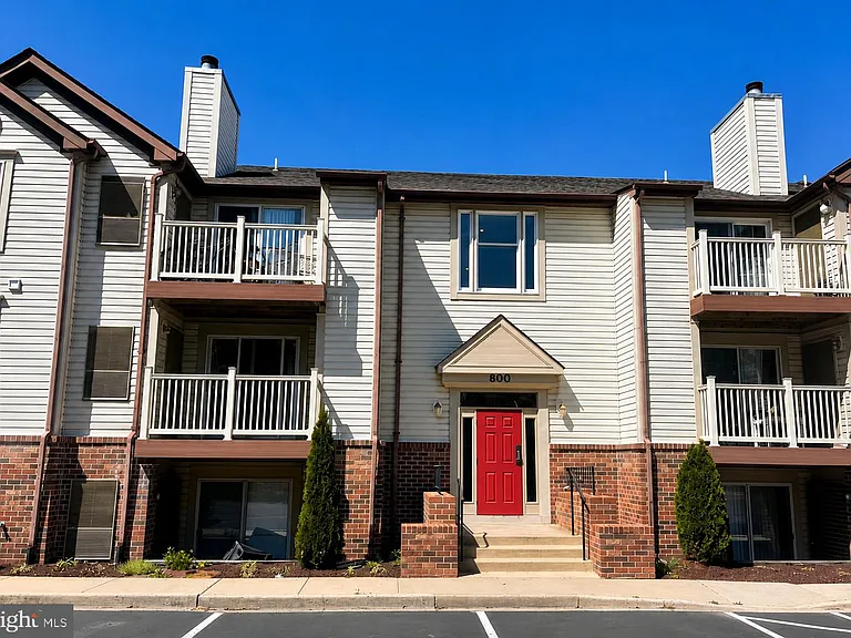 800 Stratford Way #E — Photo 2