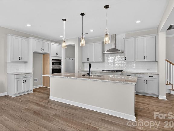 7th image of this home