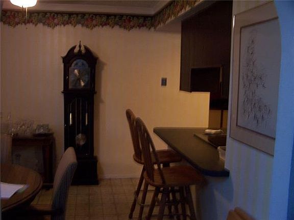 3rd image of 2025 Aspen Ln