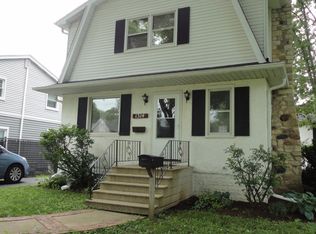 1314 N Webster St, Naperville, IL 60563