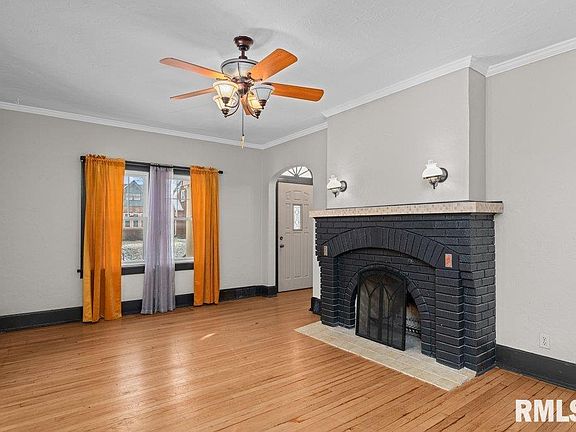 3rd image of 2634 Carey Ave
