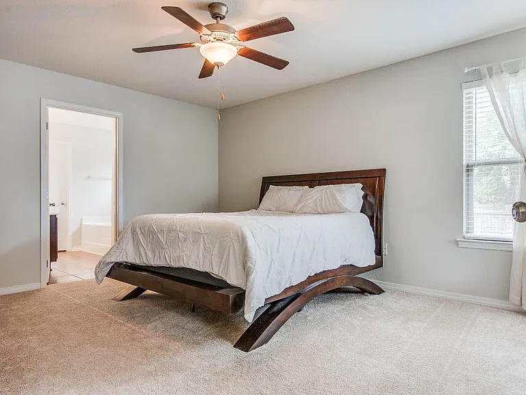 2362 Duncan Ridge Dr — Photo 13