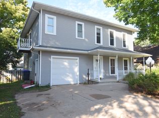 219 W Beacon Ave, New London, WI 54961