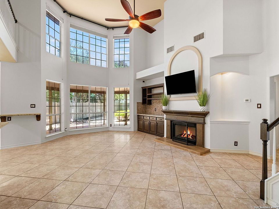 1st image of 2611 Caravan Circle