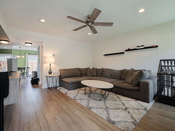 3rd image of 6350 Hathaway Ln #101