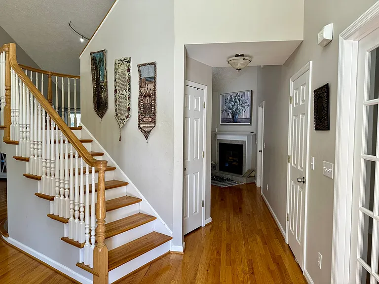 601 Leisure Ln — Photo 12
