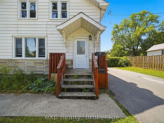 4th image of 326 Sidney St