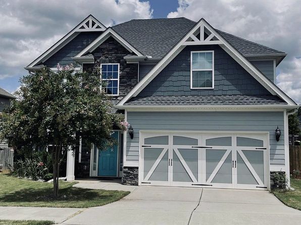 11 Hillshire Dr