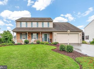 221 Leos Den, Blandon, PA 19510