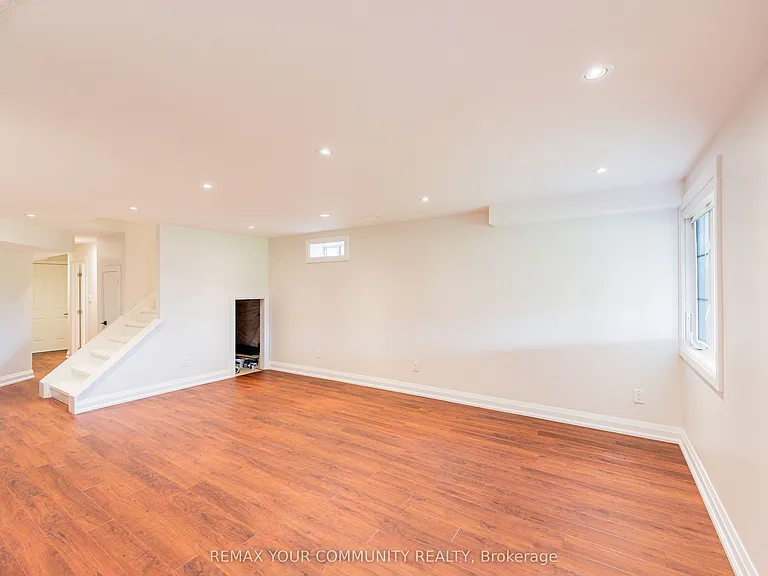 176 Aishford Rd #LOWER — Photo 15