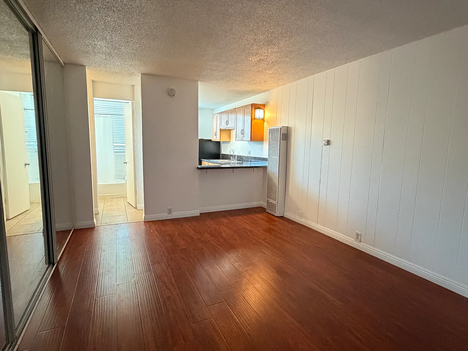 Belmont Apartments — Photo 4