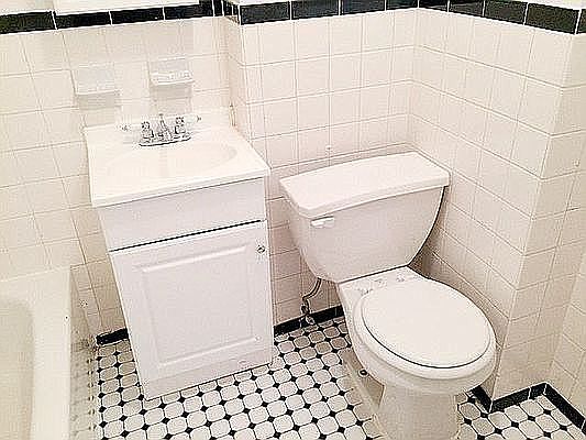 4th image of 203 E 27th St APT 49