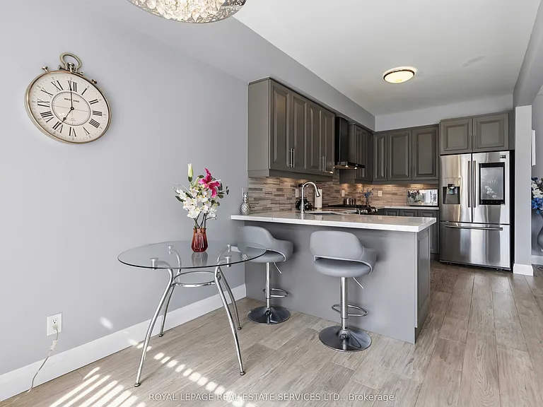 3872 Skyview St — Photo 9