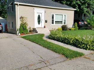 931 16th Ave NE, Rochester, MN 55906