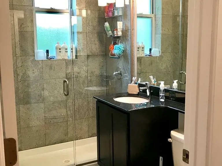 2428 W Walton St #3 — Photo 14