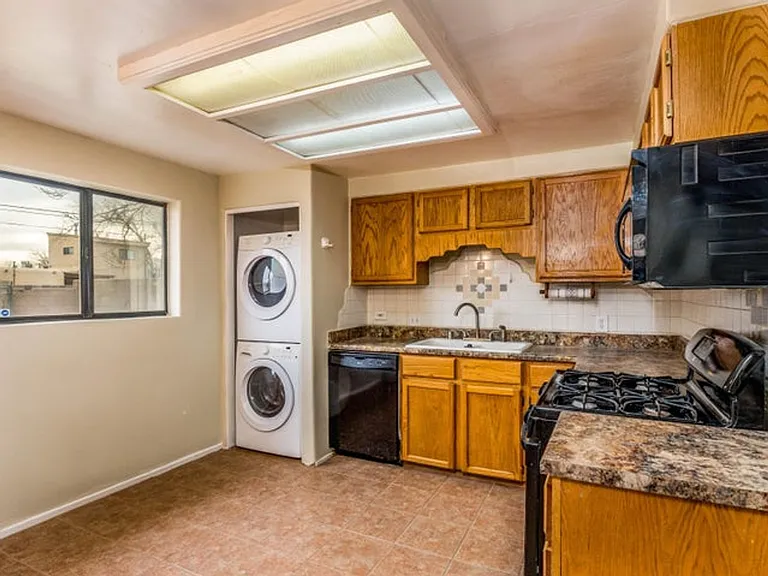 2838 Aliso Dr NE — Photo 5
