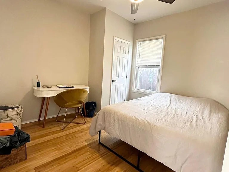 3525 Siam Ave — Photo 9