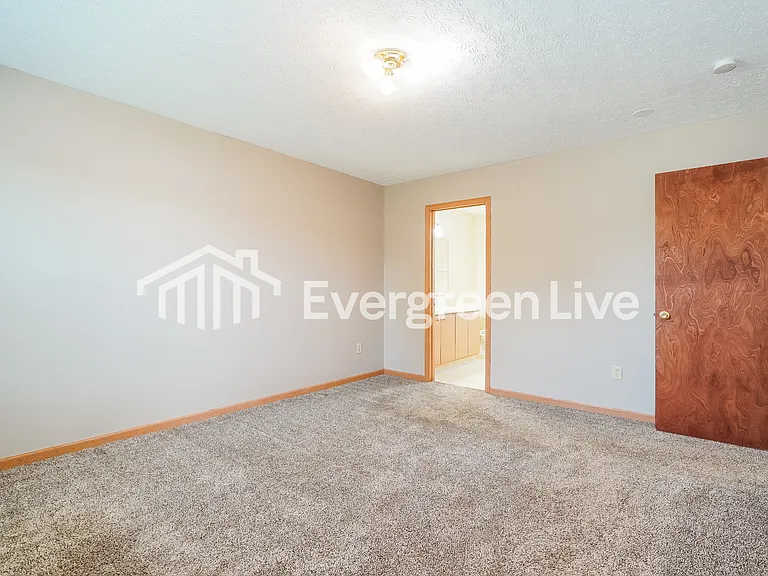 3250 Rogstad Bnd — Photo 8