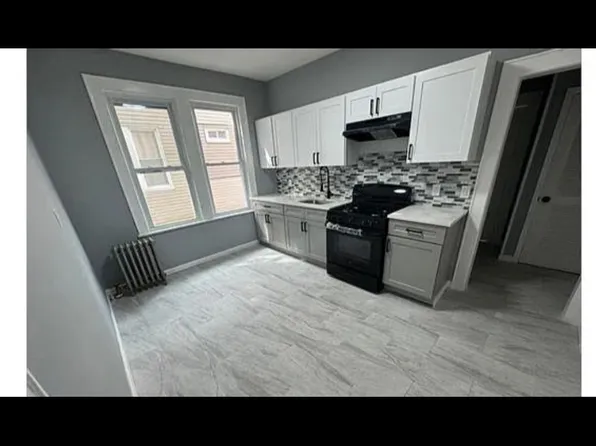 25 Underwood St #L2, Newark, NJ 07106